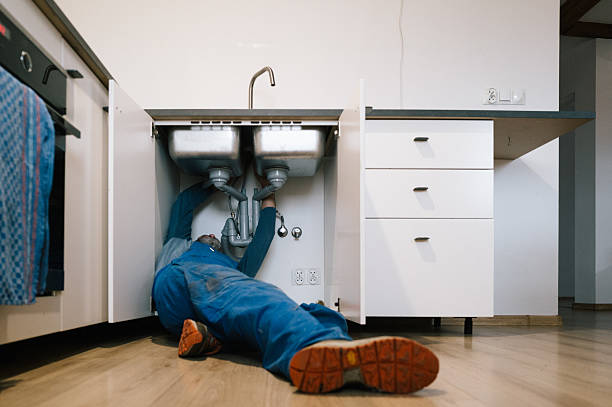 Professional Drain Cleaning technician working in Cary, IL